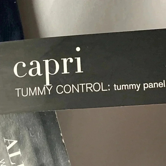 NWT ALFANI WOMEN TUMMY CONTROL CAPRI PANT NAVY BLUE WOMENS PLUS SIZE 28W - Picture 4 of 14